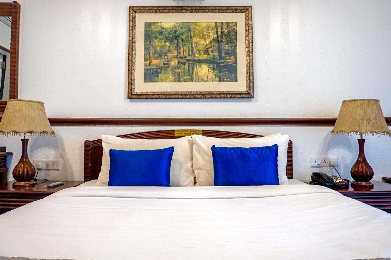 Citrus Chambers Mahabaleshwar Hotel Buitenkant foto