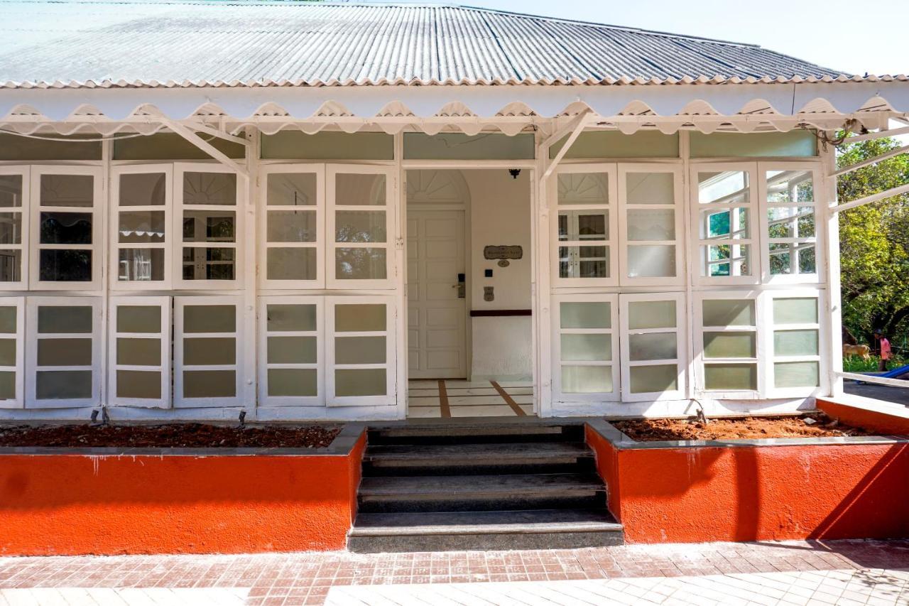 Citrus Chambers Mahabaleshwar Hotel Buitenkant foto