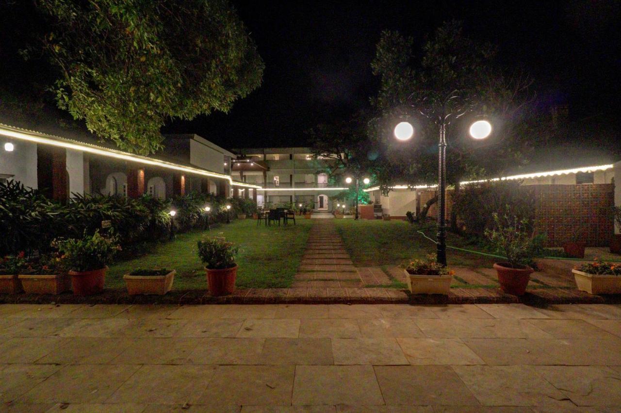 Citrus Chambers Mahabaleshwar Hotel Buitenkant foto